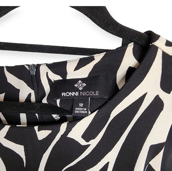 Ronnie Nicole dress black with white sleeveless size 16 - Picture 4 of 13